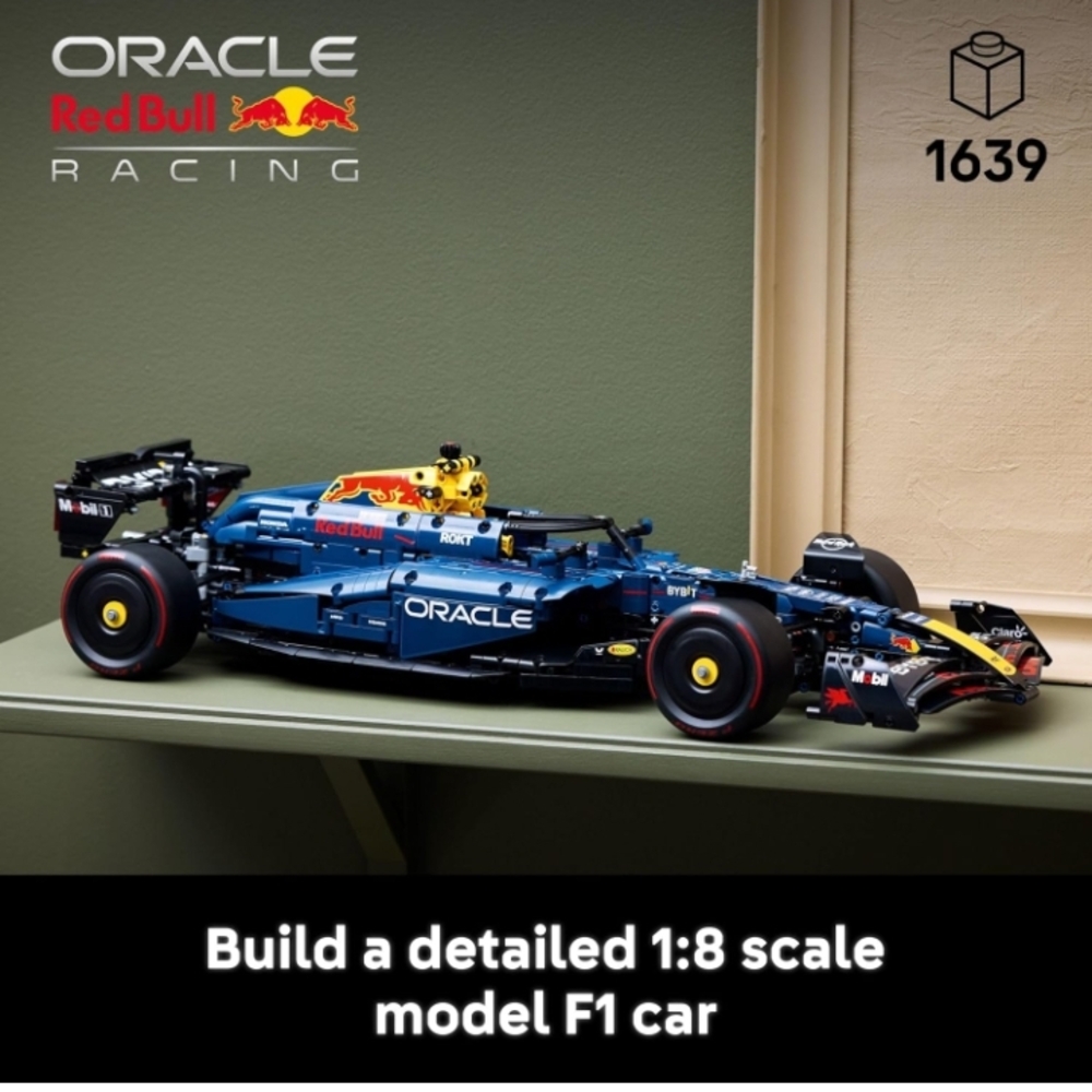 Lego Technic Racing Car - Blue, Red, Yellow - Picture 10 of 16